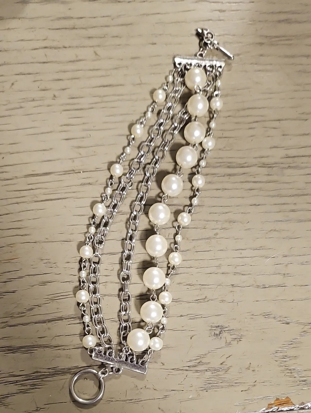 CHICO'S-1946 Silver & Pearl Multi-Strand Bracelet